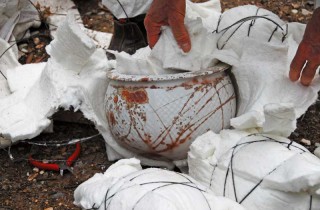 Unwrapping the pots